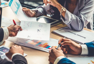 Business Strategy in the Remote Age